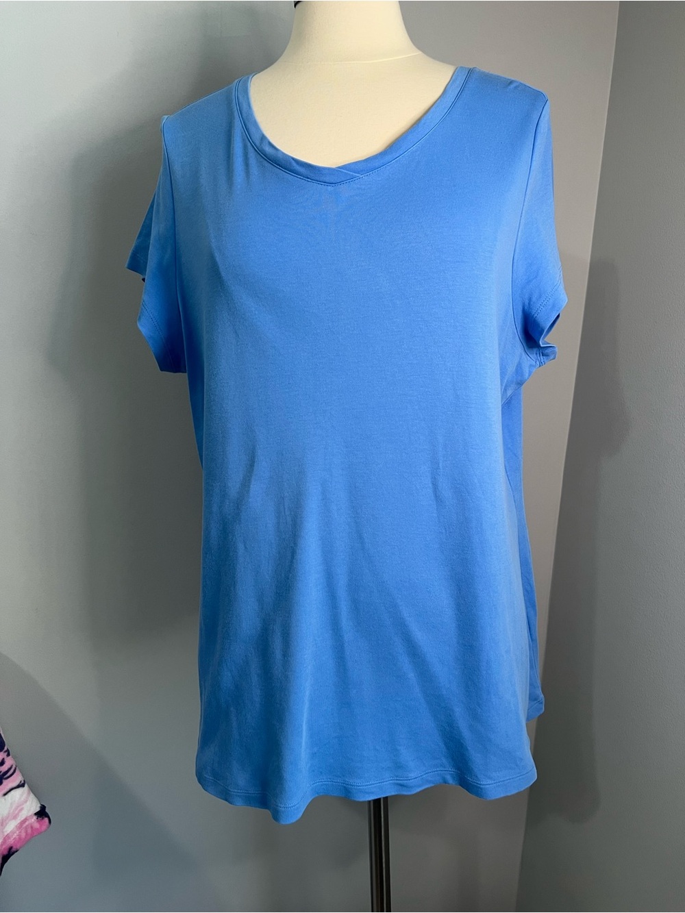 Isaac Mizrahi Live! Essentials Size 1X Blue Pima Cotton V-Neck T-Shirt Tee Top